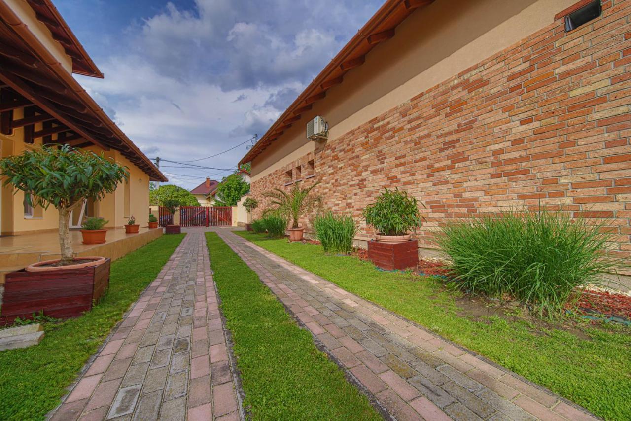 Kálvin utcai Apartmanok Hajduszoboszlo Exterior foto