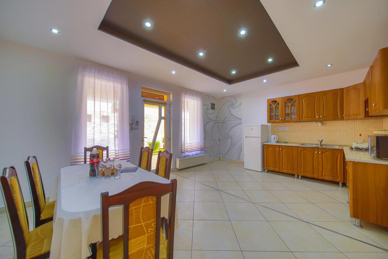 Kálvin utcai Apartmanok Hajduszoboszlo Exterior foto